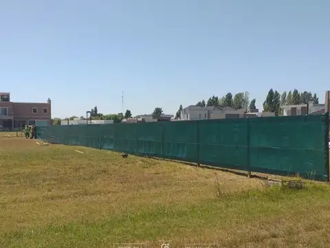 Av. Mariano Castex al 9200