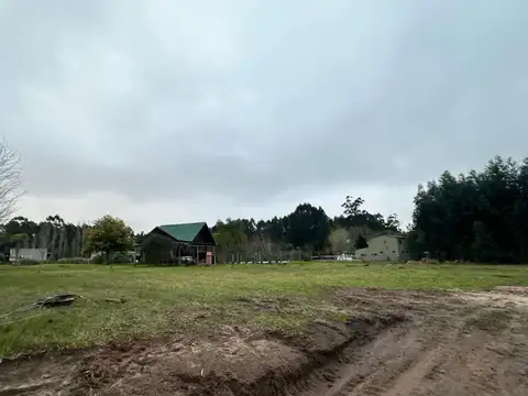 2 terrenos de 1090 m2 en Barrio El Bosque