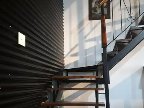 Depto Tipo Casa en Venta con 1 cocheras