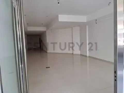 Venta Local en Recoleta a la Calle 170 m² c/ Depósito | Apto Gastronómico | Ideal Oficinas/Estudios