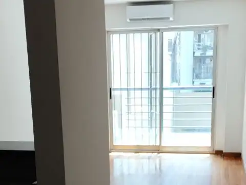 Nahuel Huapi 4900, Piso 1