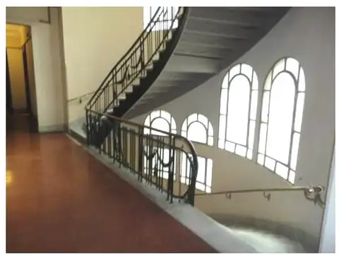 25 de mayo 100, Piso 2