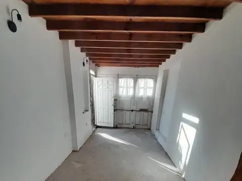 Casa 3 ambientes con 1 baño