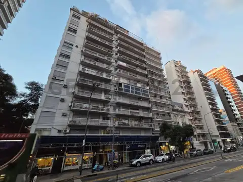 VENTA CONSULTORIOS  en Belgrano, zona  Clinica Zabala.