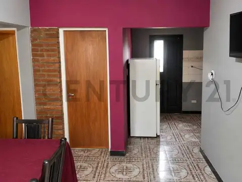 SUBALFEREZ G. NASIF 1500, Piso 1