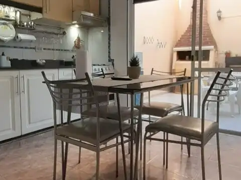 Casa en Venta en Moron Sur, USD 140.000