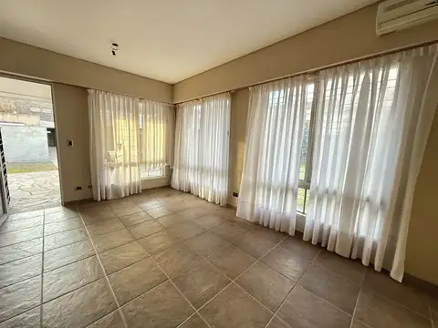 Depto Tipo Casa 2 ambientes con 1 baño