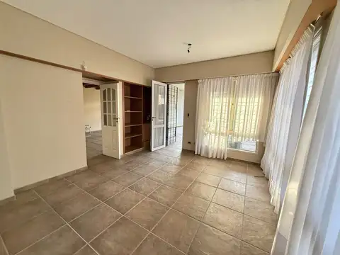 Depto Tipo Casa en Alquiler en Quilmes Oeste, $ 800.000