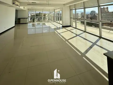 OPENHOUSE alquila maravillosa oficina en edificio ZOD