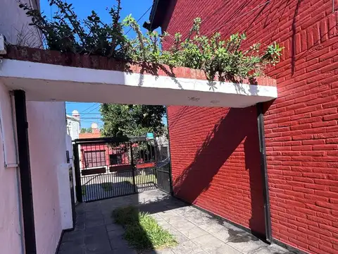 Depto Tipo Casa en Venta en Banfield, USD 105.000