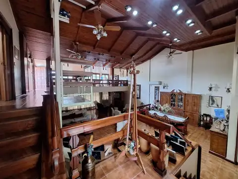 Casa en Venta de 5 dormitorios