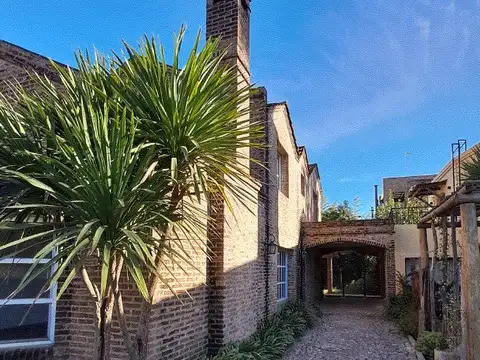 Champagnat y colectora panamer