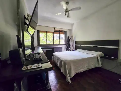 Semipiso 4 amb de 116.41 mts totales, 105.23 cubiertos, balcón aterrazado, toillete, baulera.