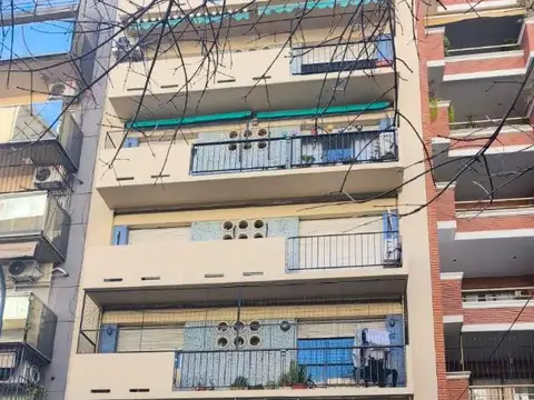 Venta Departamento 3 ambientes contrafrente- Caballito