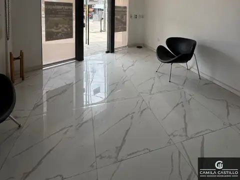 Local comercial EN ESQUINA en alquiler SOBRE AV MOSCONI