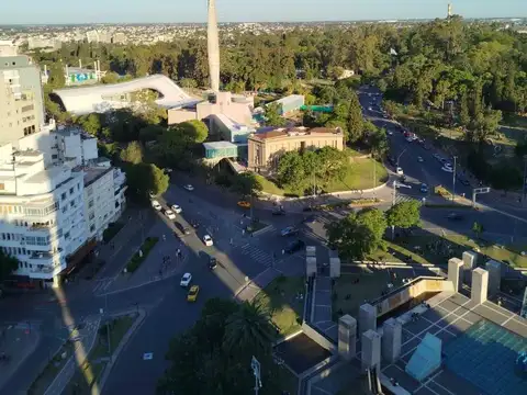 DEPTO AMOBLADO C/COCHERA| 3DORM, 3BAÑOS| VISTA PLAZA ESPAÑA