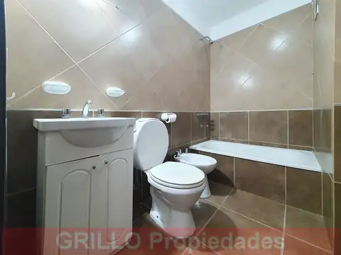 Departamento en Alquiler en Floresta, $ 580.000