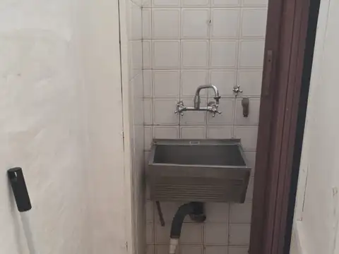 Local en Alquiler 66 años