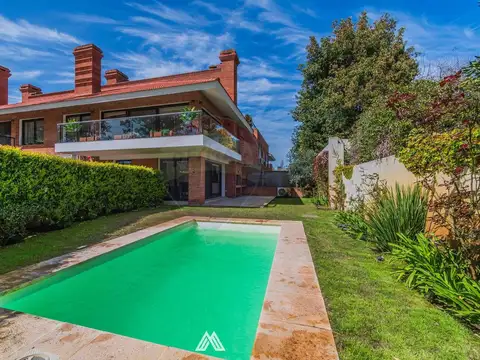 VENTA APTO, Carrasco, 3 Suites,  Jardin, Piscina.