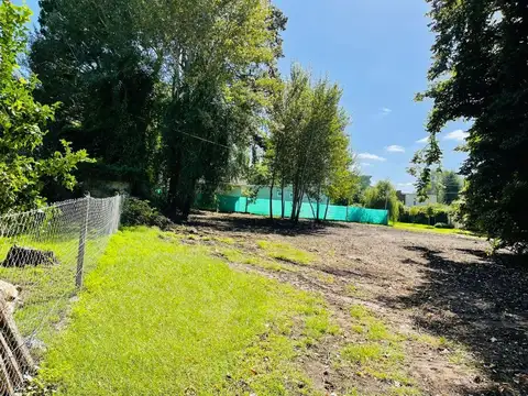 Terreno en Venta 20  mts Fondo