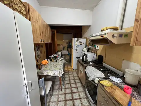 Casa 4 ambientes con 2 baños