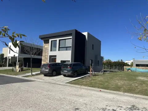 Casa en venta, Vila Marina 1, Villanueva, Tigre