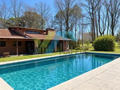 Casa Chalet  en Alquiler en Los Quinchos Club de Campo, Pilar, G.B.A. Zona Norte