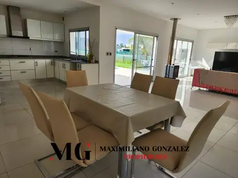 Casa en Alquiler al Oeste