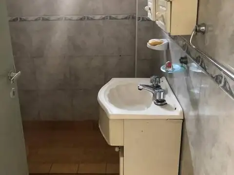 Depto Tipo Casa en Alquiler en Villa Adelina, $ 700.000