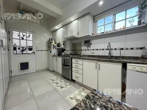 Depto Tipo Casa en Venta al Noreste