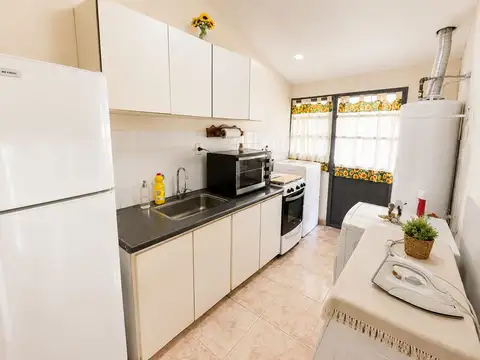CASA IMPONENTE EN ESQUINA LUZURIAGA MAIPU