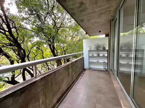 Avenida Álvarez Thomas 200