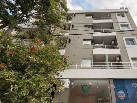Venta departamento un dormitorio con terraza propia en barrio Cofico