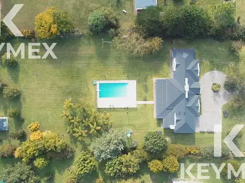 Casa 5 ambientes con 3 baños