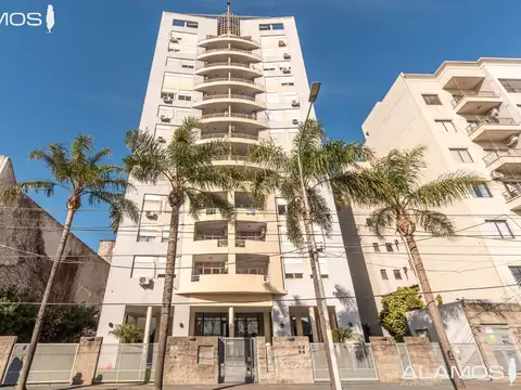 VENTA DEPARTAMENTO 2 AMBIENTES EN RAMOS MEJIA CON GRAN BALCON