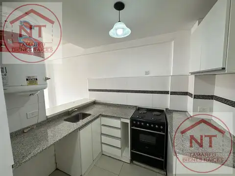 Departamento en alquiler de 1 amb con balcón.  Devoto