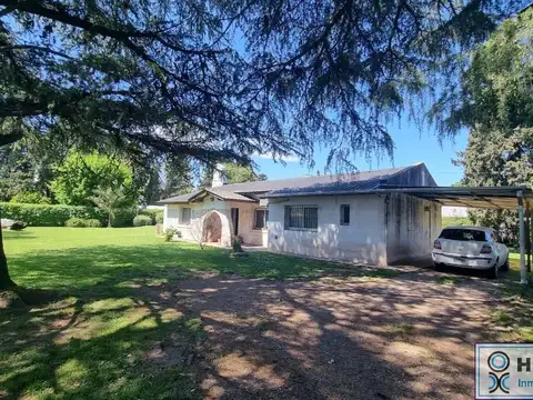Caracas, esquina Lisandro de la Torre al 3700