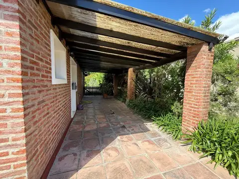 Casa Monoambiente con 2 baños