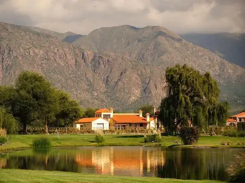 Lote en exclusivo Barrio cerrado de Cafayate
