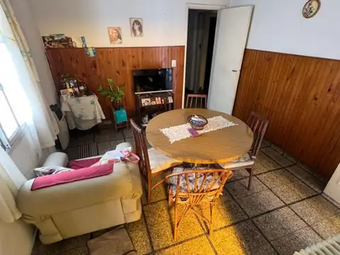Casa 3 ambientes con 1 baño