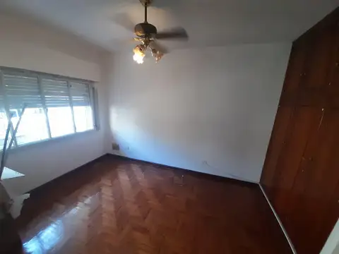 Depto Tipo Casa en Alquiler en Ituzaingo, $ 890.000