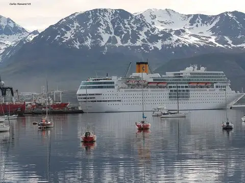 Gdor P Godoy 100, Piso 2