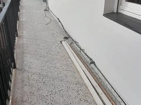 Avenida Rivadavia 2000, Piso 8