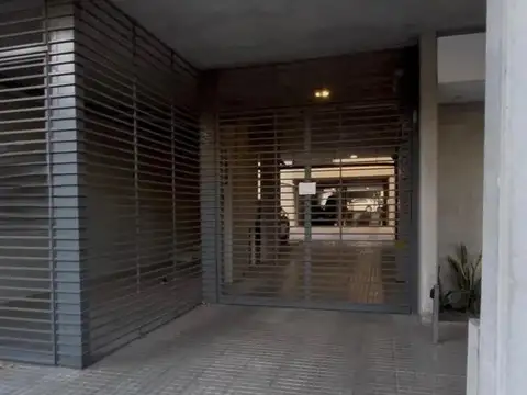 VENTA COCHERA - CORRIENTES 1100 - CENTRO