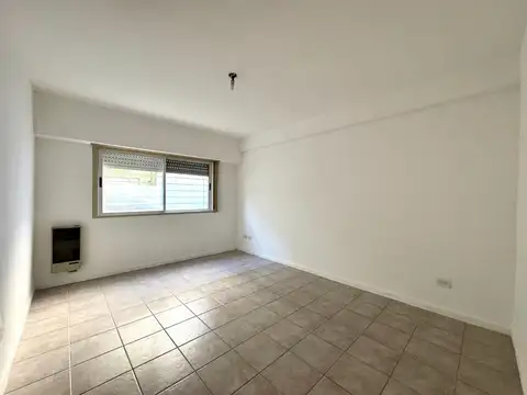 Departamento 2 amb. con cocina separada, en Planta Baja