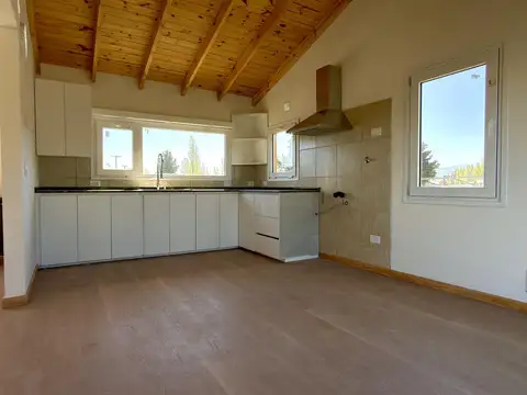 Depto Tipo Casa 4 ambientes con 2 baños