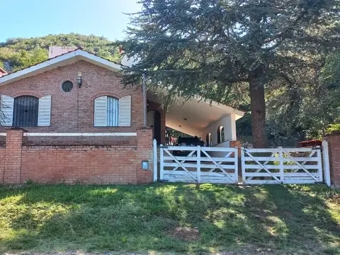 Casa a la venta en Comuna de San Roque. (C370)