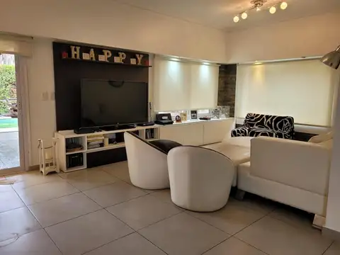 Casa 5 ambientes con 3 baños