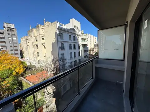 Departamento-Monoambiente-Muy luminoso y comodo