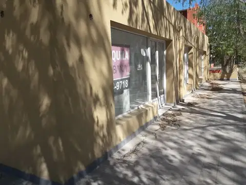 Local en Venta en Funes, USD 160.000